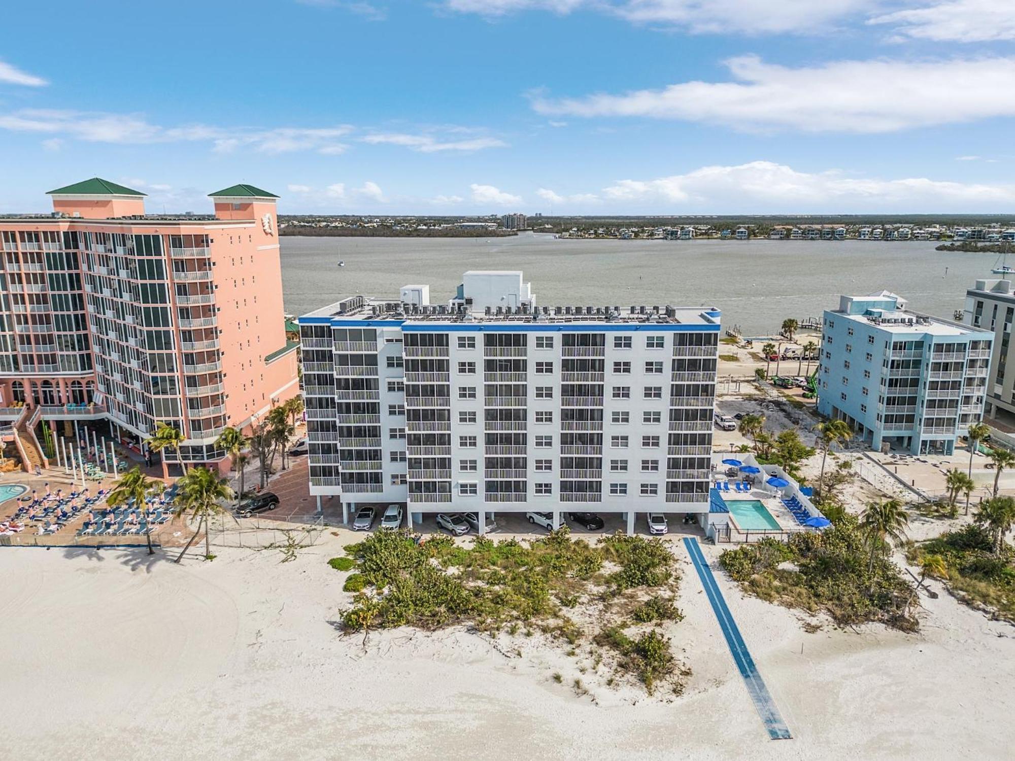 Fantastic Gulf Front Condo On The North End Of The Island - Beach Villas # 504 Condo Fort Myers Beach Exteriér fotografie