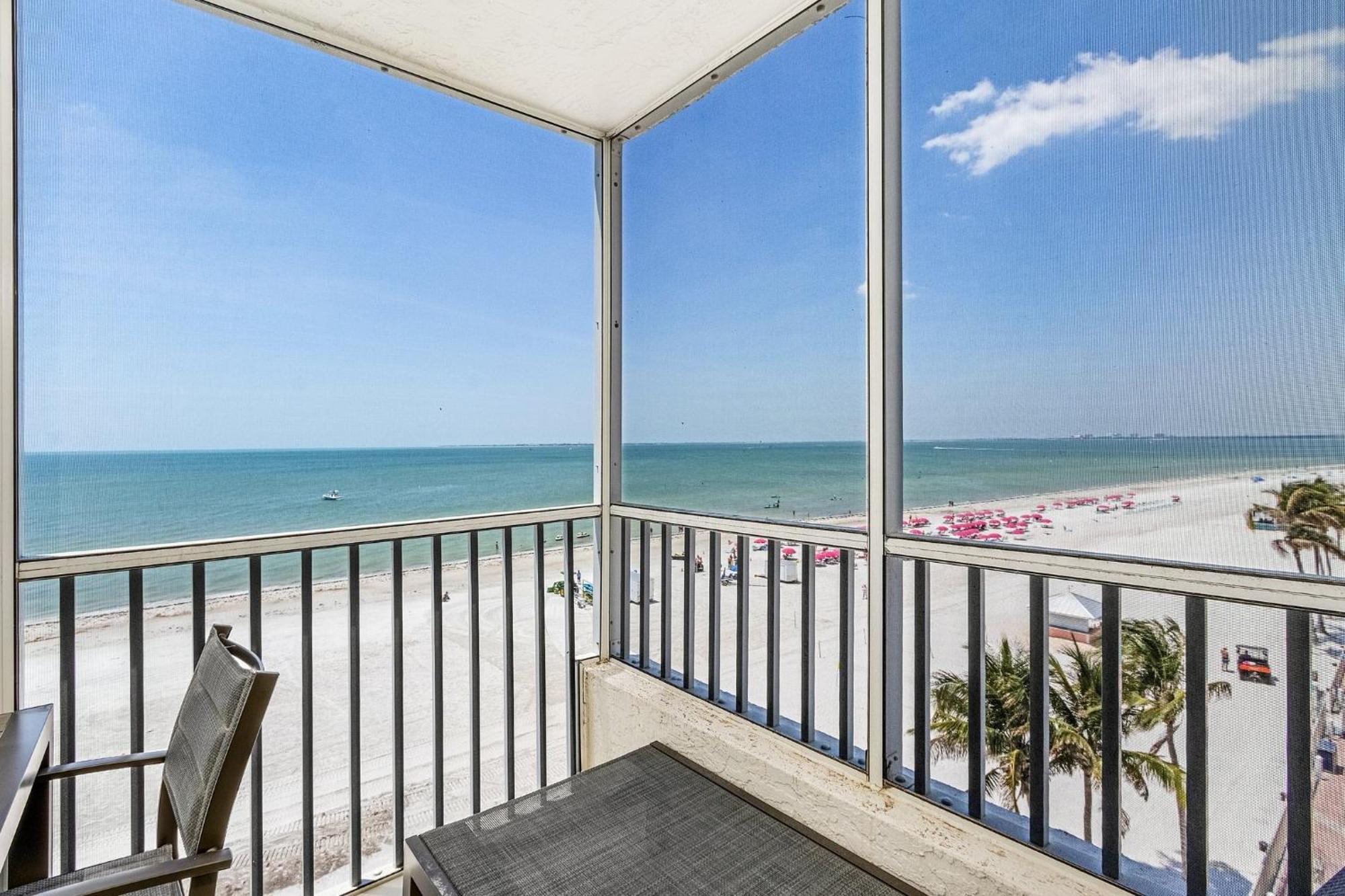 Fantastic Gulf Front Condo On The North End Of The Island - Beach Villas # 504 Condo Fort Myers Beach Exteriér fotografie